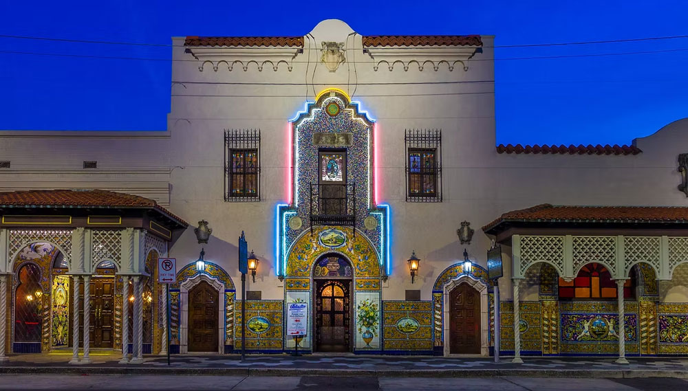 The-Columbia-Restaurant_web