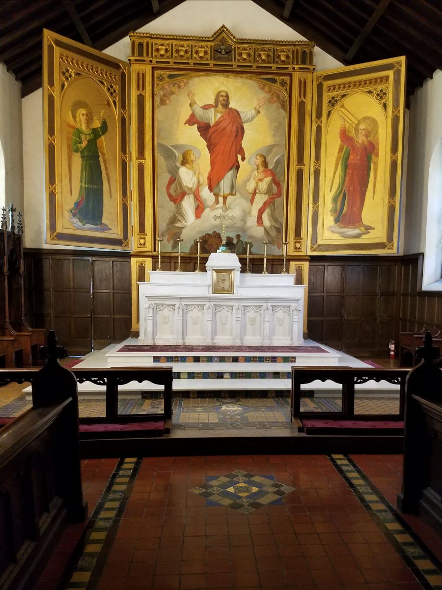 interior of St. James Chapel